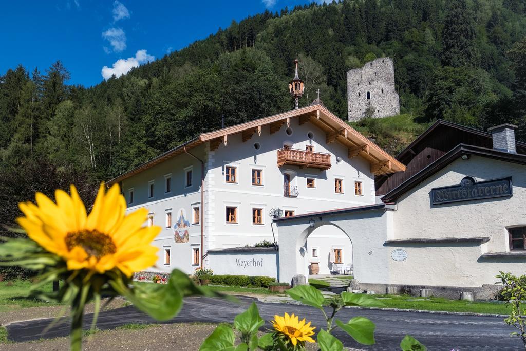 Weyerhof Landhaus *